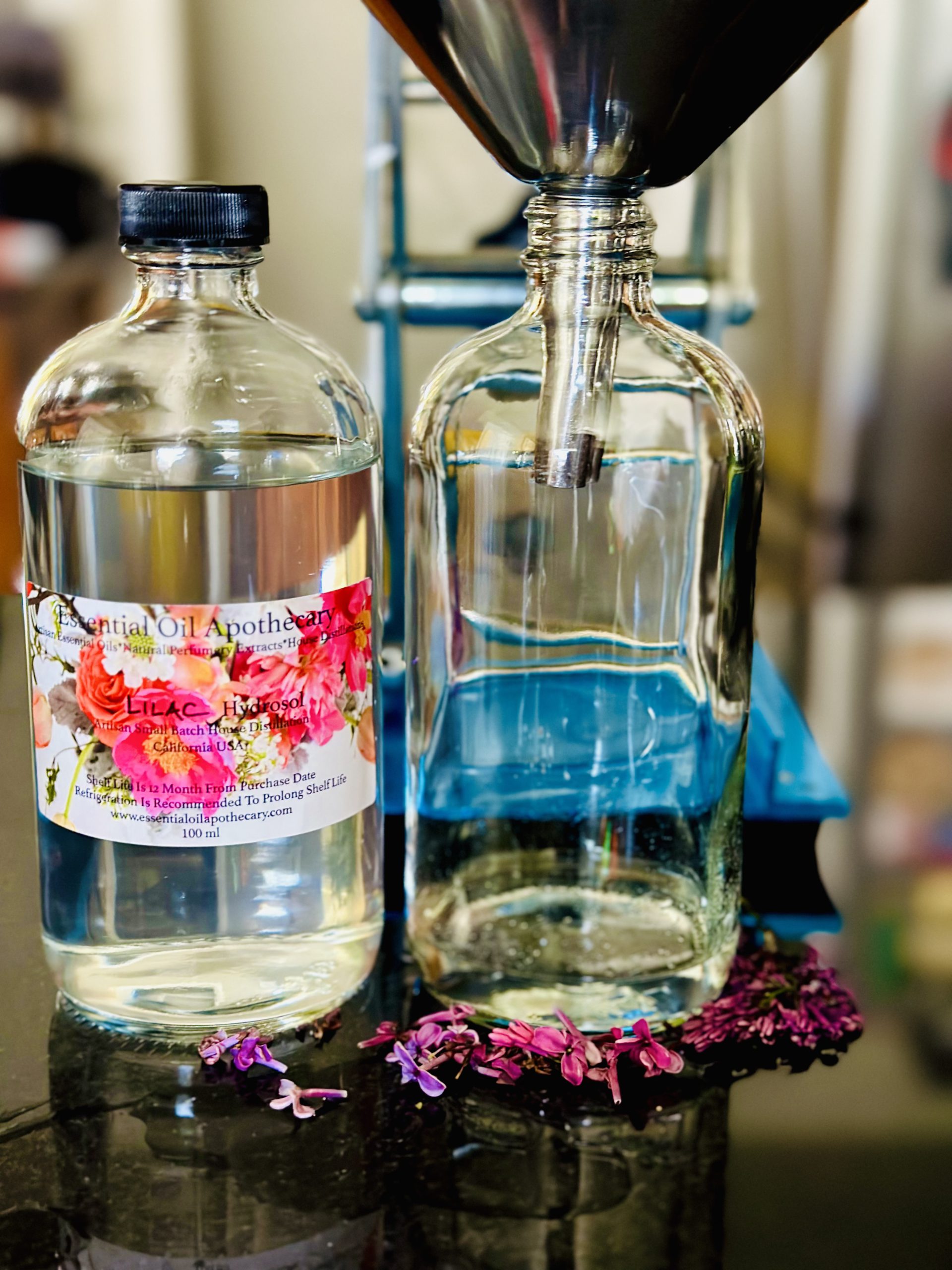 Lilac Hydrosol Grown And Distilled California - Essential Oil Apothecary